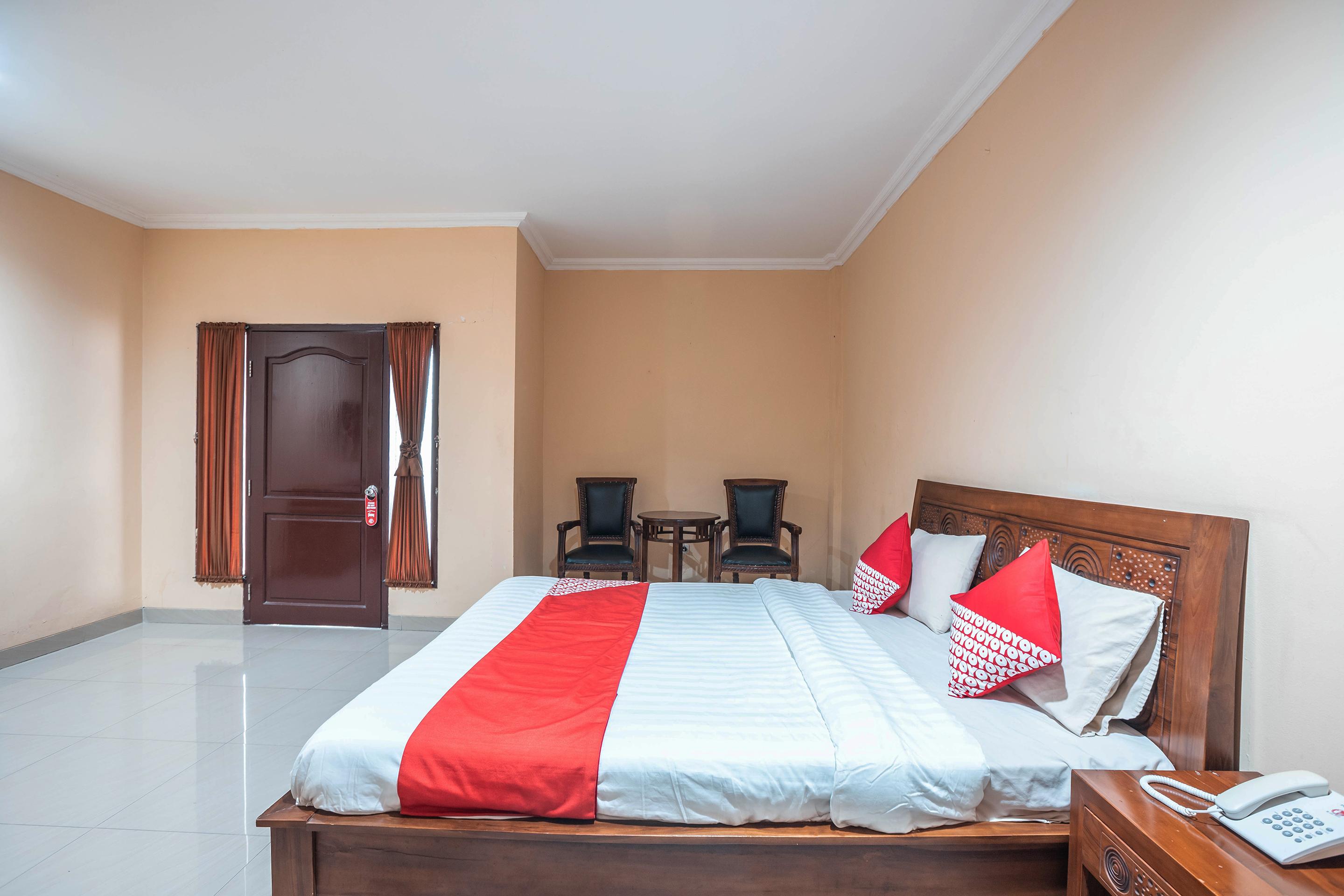 Super Oyo 686 Bunga Karang Hotel Бекасі Екстер'єр фото