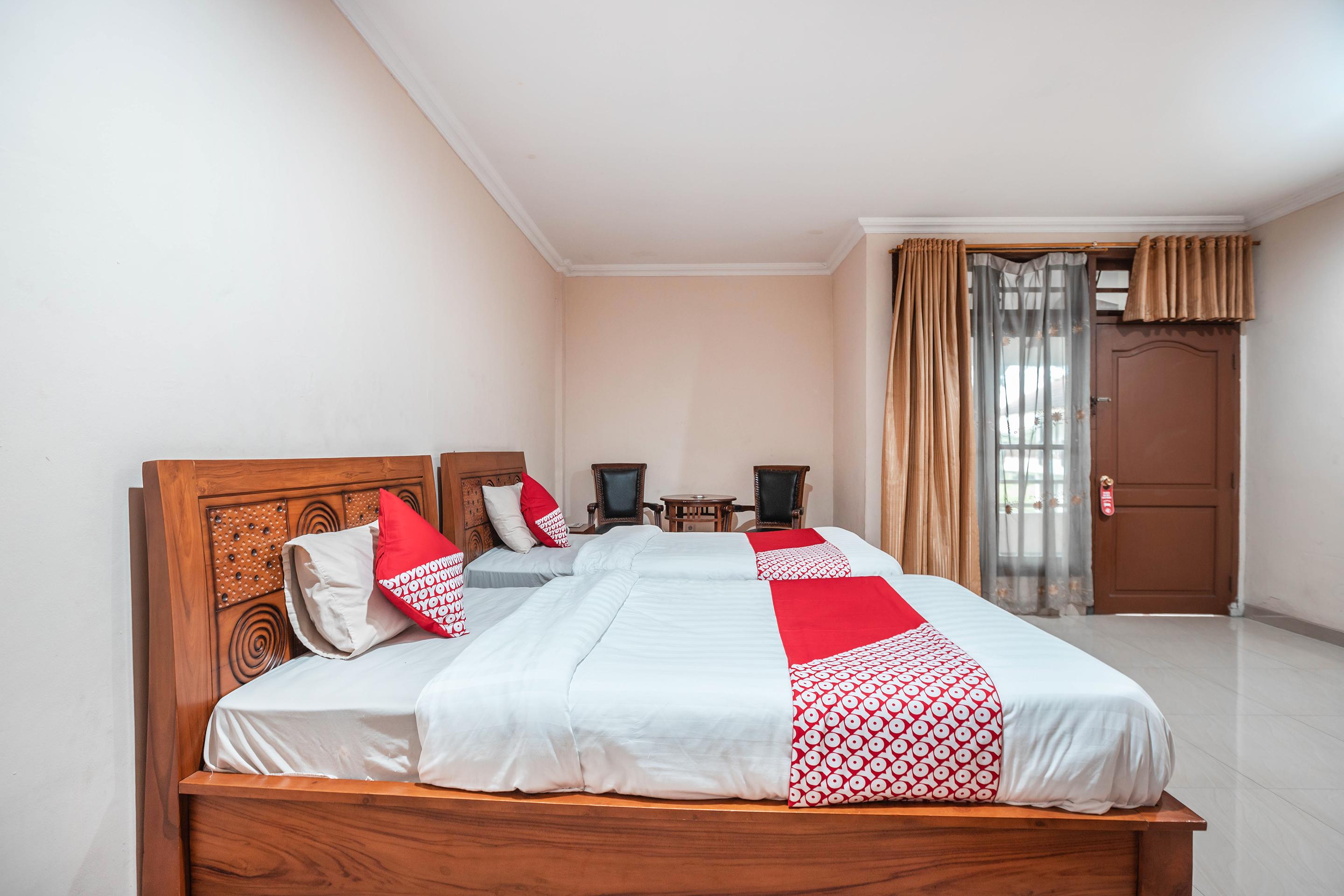 Super Oyo 686 Bunga Karang Hotel Бекасі Екстер'єр фото