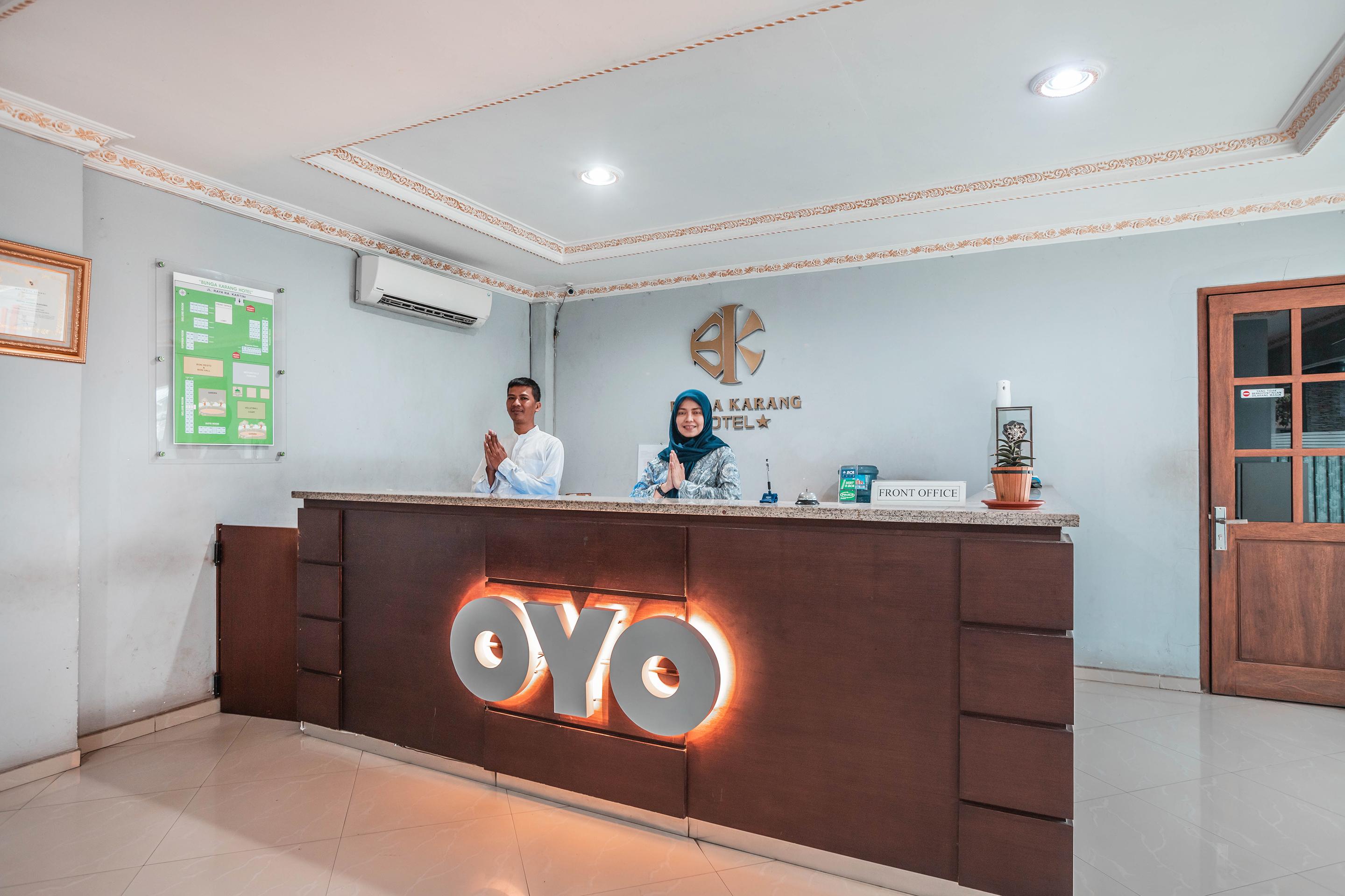 Super Oyo 686 Bunga Karang Hotel Бекасі Екстер'єр фото