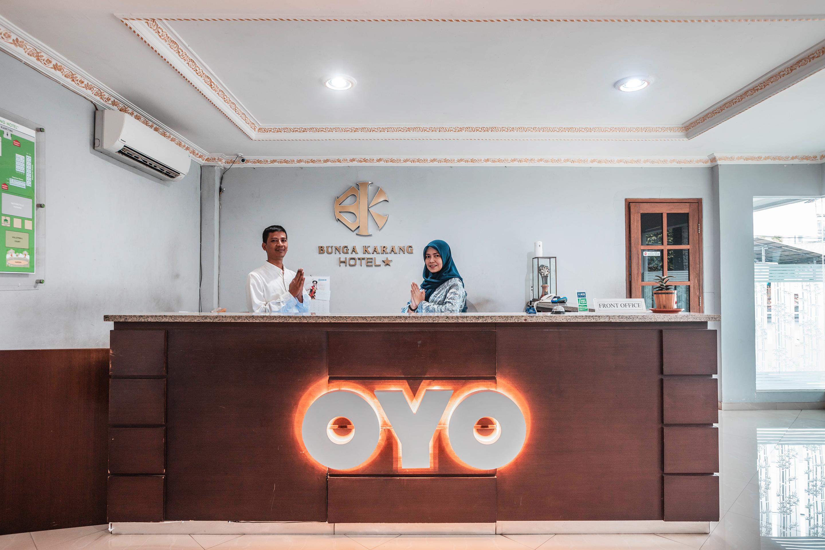 Super Oyo 686 Bunga Karang Hotel Бекасі Екстер'єр фото