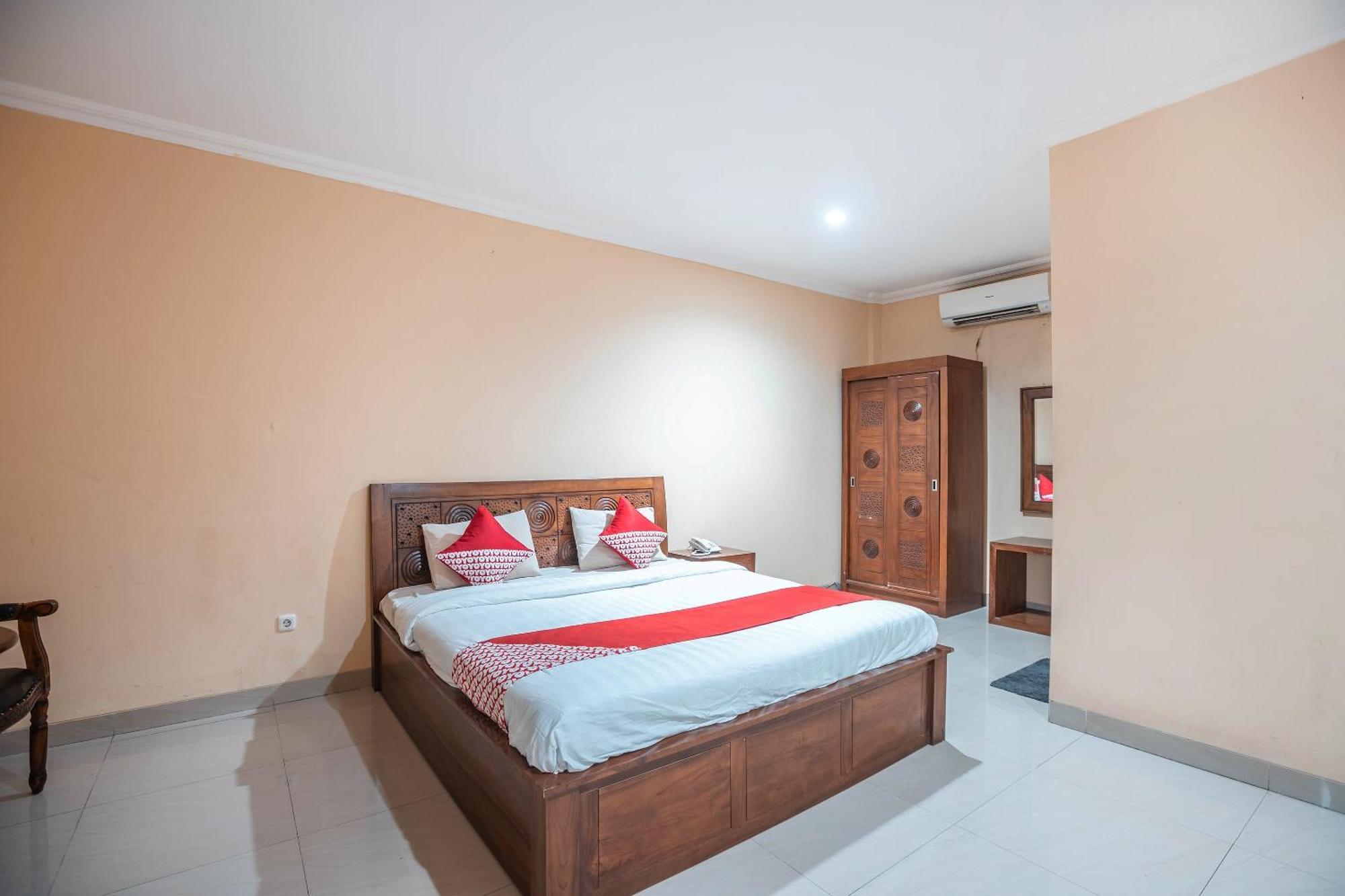 Super Oyo 686 Bunga Karang Hotel Бекасі Екстер'єр фото