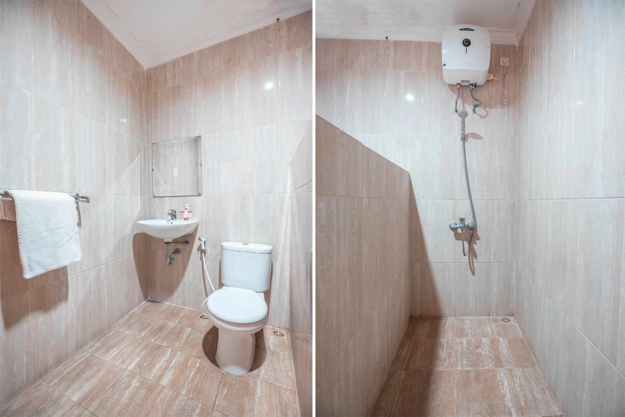 Super Oyo 686 Bunga Karang Hotel Бекасі Екстер'єр фото